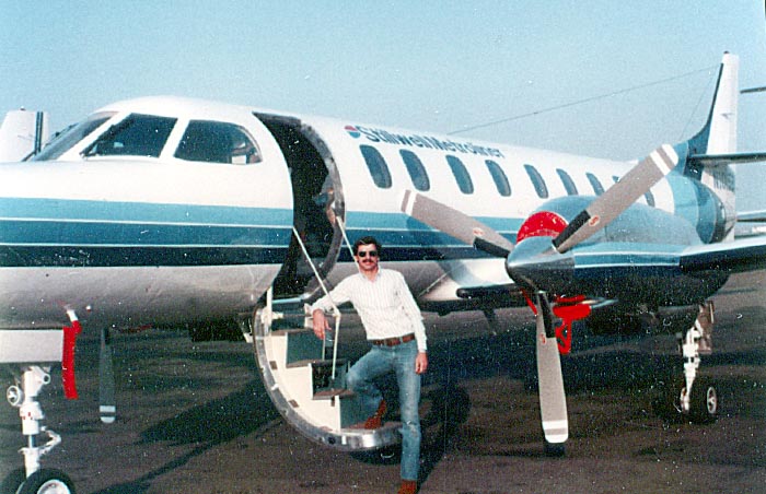 1979 at San Antonio.  N1015B with SWACO engineer, J R Jones, before departure to San Francisco.